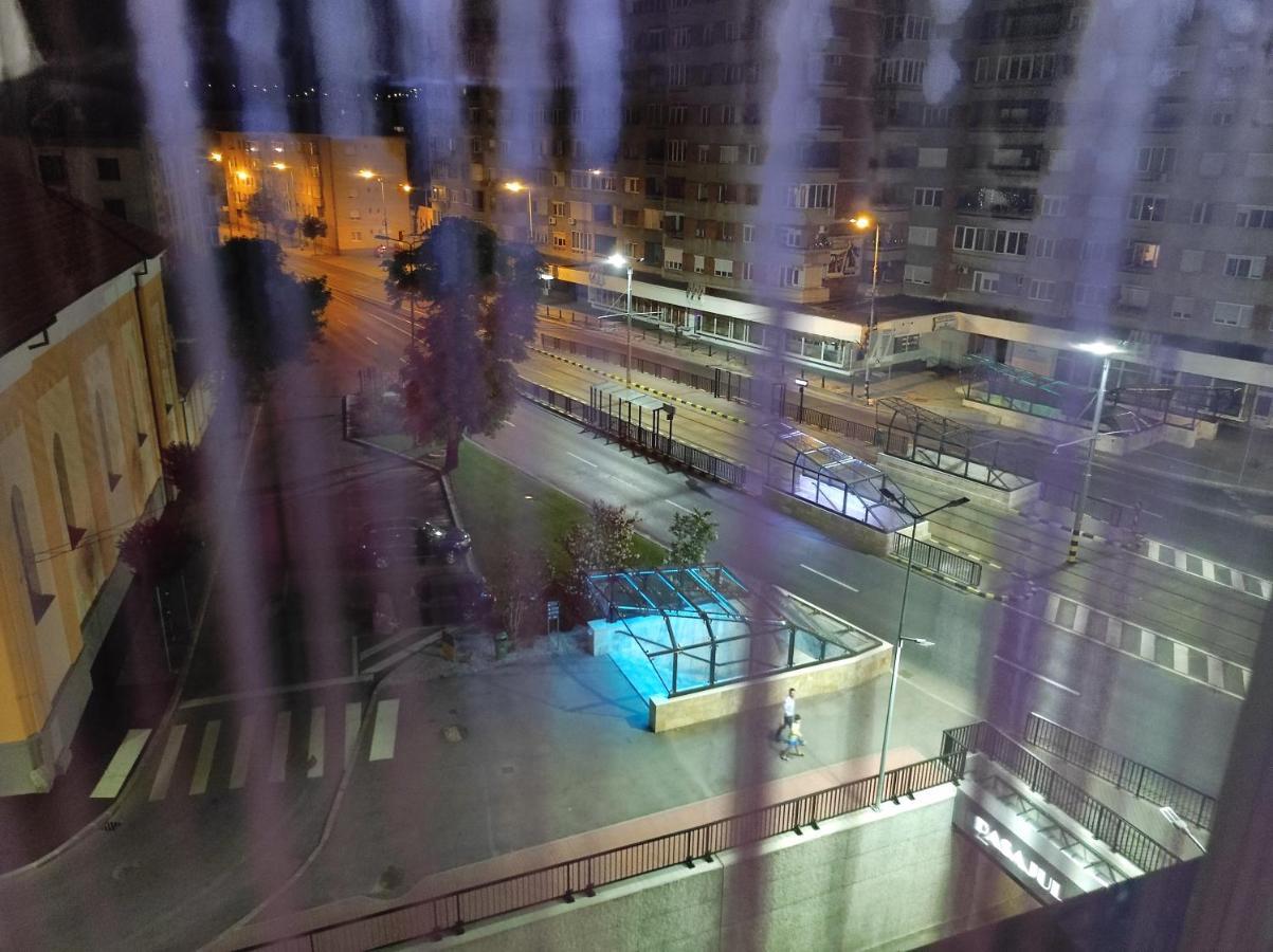 Midtown Apartment 拉迪亚 外观 照片