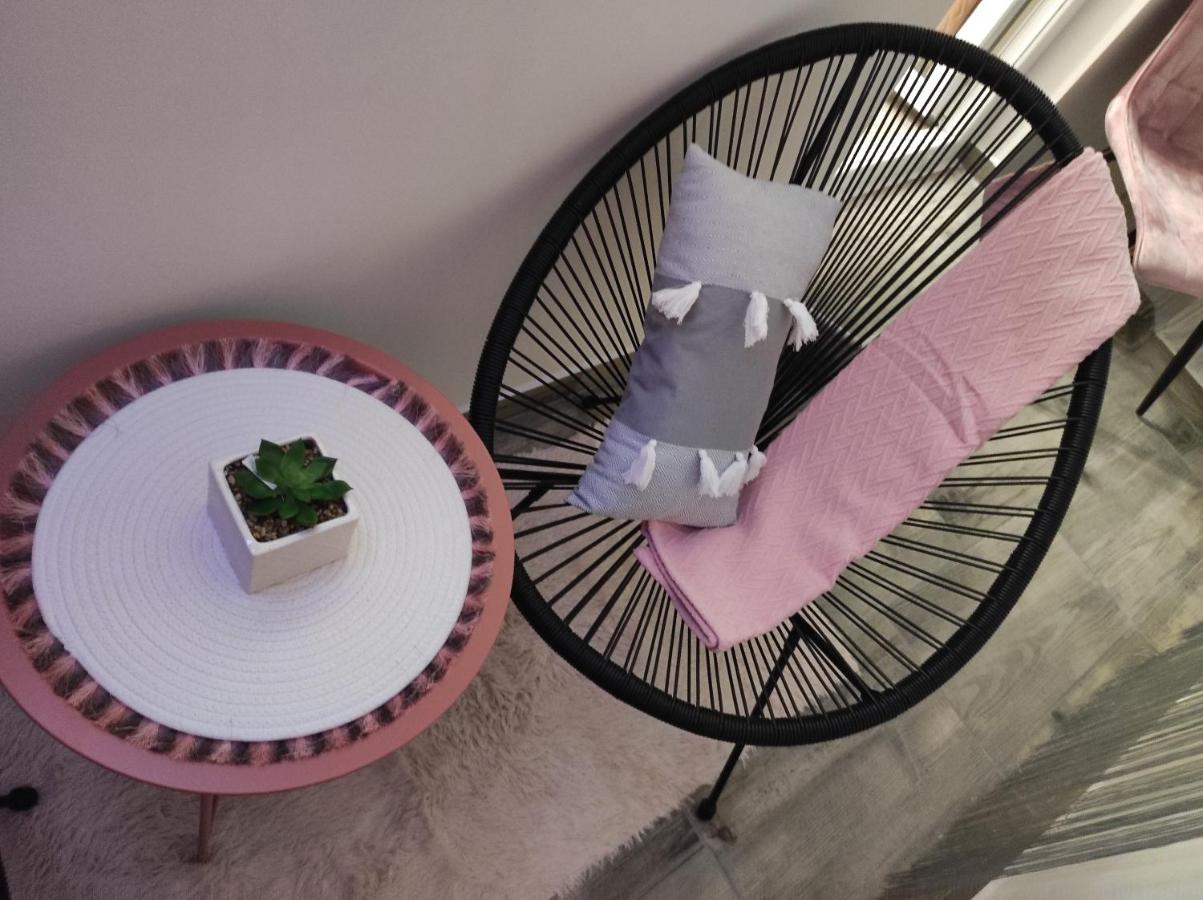 Midtown Apartment 拉迪亚 外观 照片