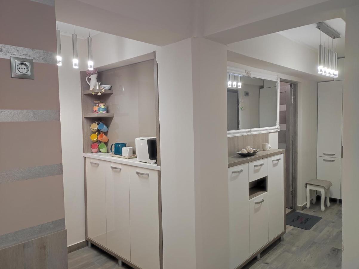 Midtown Apartment 拉迪亚 外观 照片