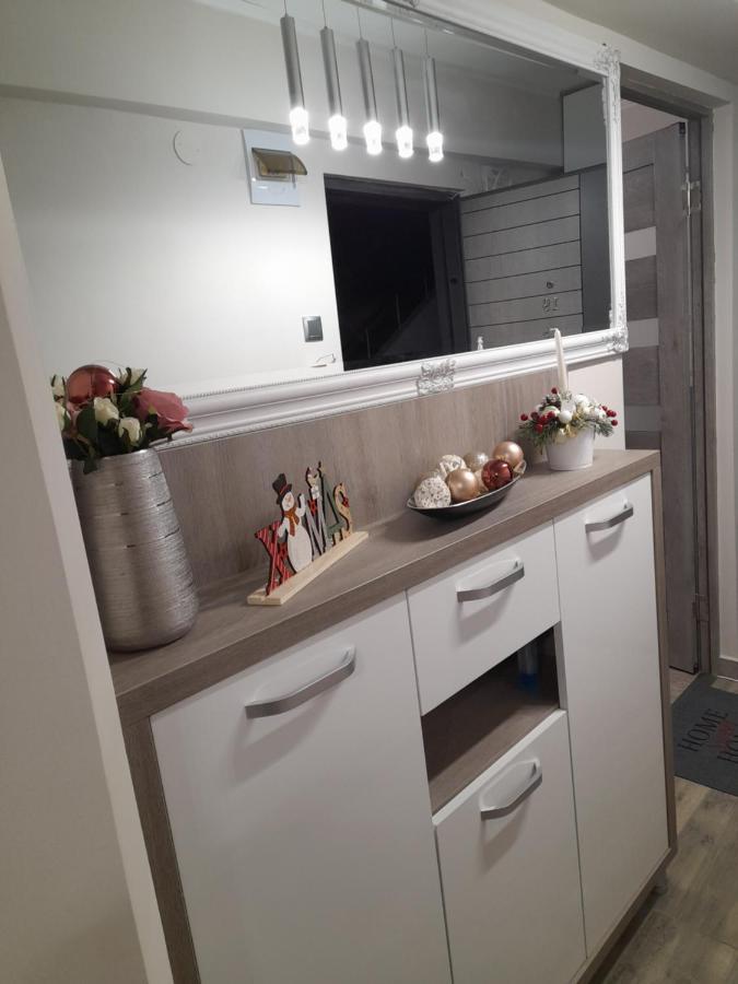 Midtown Apartment 拉迪亚 外观 照片